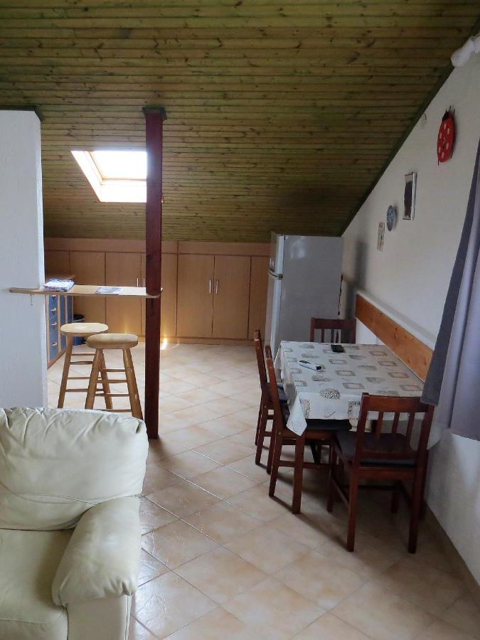 Appartement House Elan à Kornić Extérieur photo